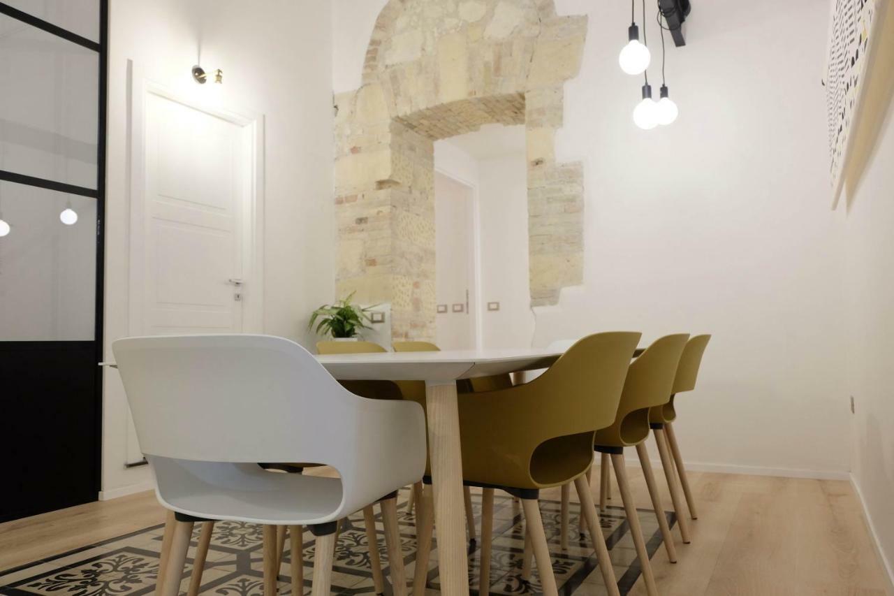 Orma Design Rooms - Historic Centre กาญารี ภายนอก รูปภาพ